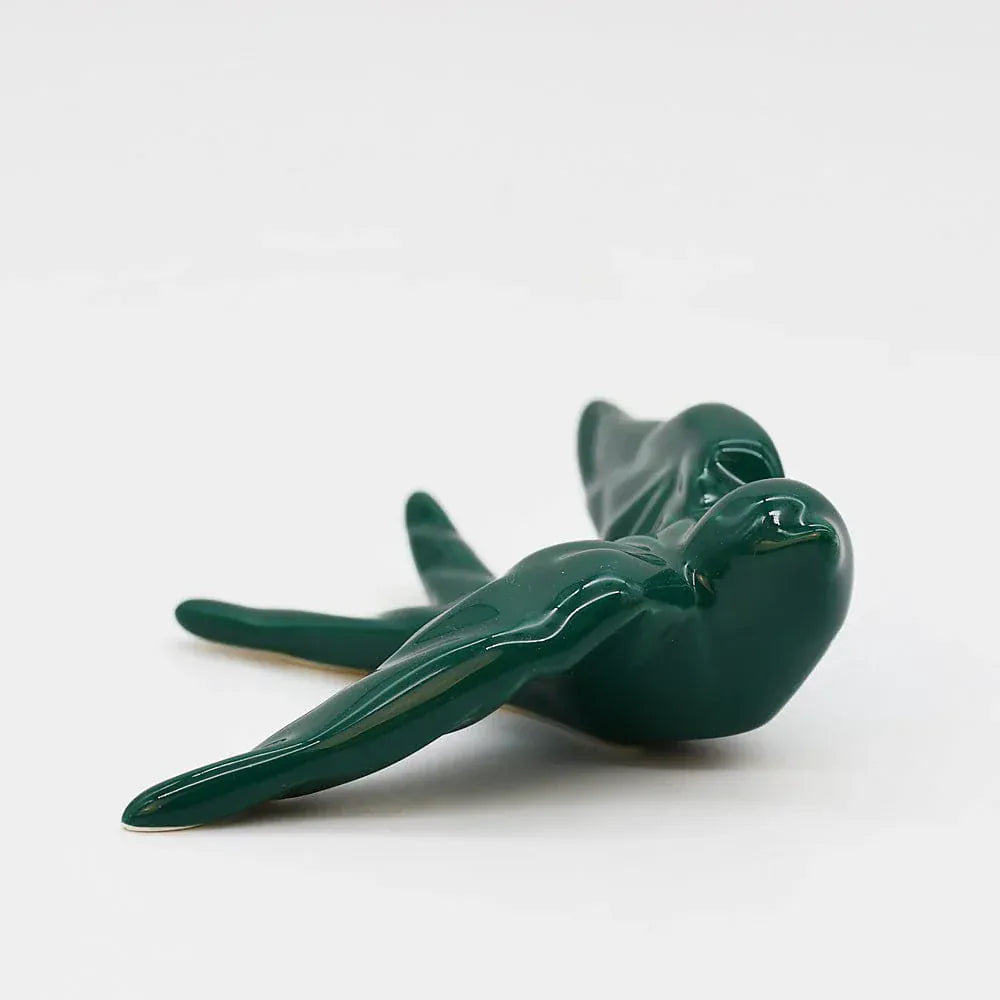 hirondelle en céramique stylisée et modernisée vert brillant dans sa boîte cadeau Luisa Paixão. Coffret hirondelle stylisée - Vert