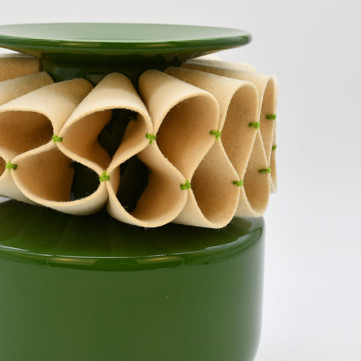Jarra de Rufos – Jarre artisanale portugaise en faïence verte Vase en céramique "A Jarra de Rufos" - Vert