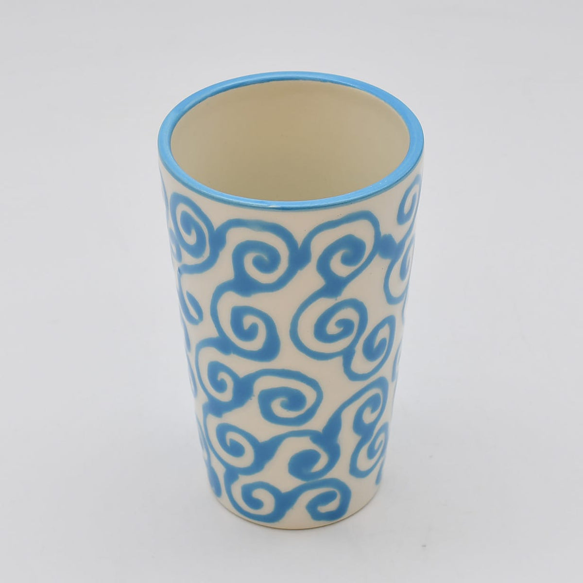 Mug Tourbillon turquoise & crème en céramique artisanale Mug “Redemoinho” - Turquoise