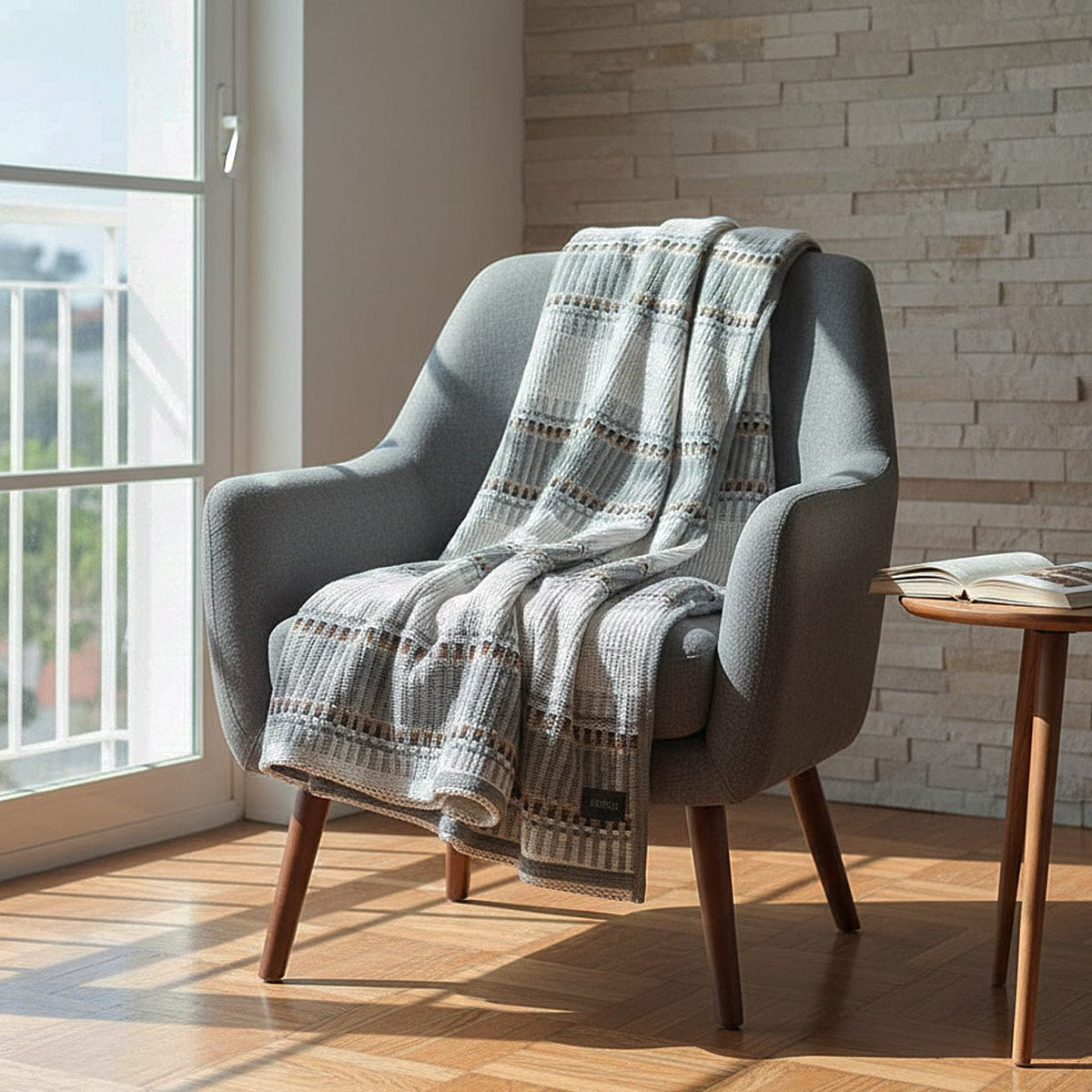 Plaid portugais Mantas de Mira de Aire gris clair Plaid traditionnel portugais à galon - Gris