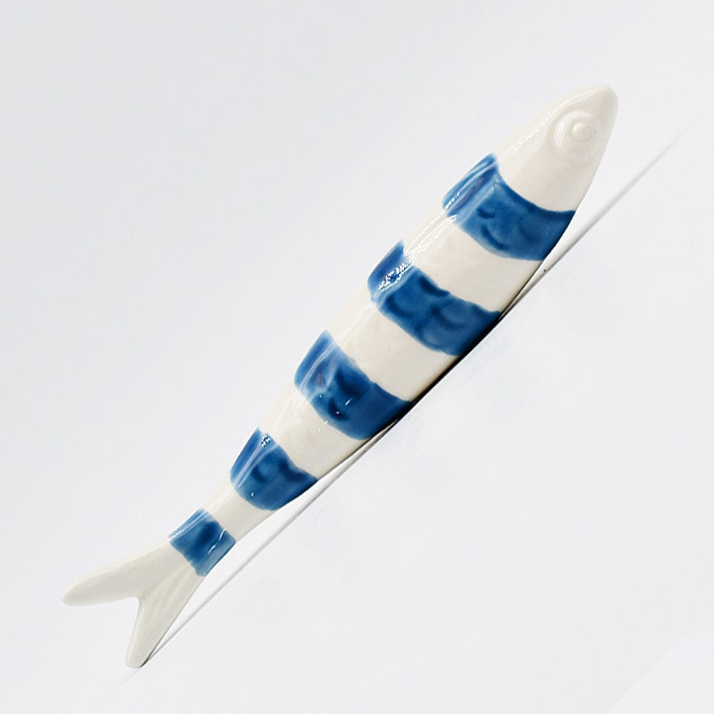 Sardine en céramique de Caldas da Rainha I Décoration murale Sardine rayée en céramique de Caldas da Rainha - Blanc & bleu