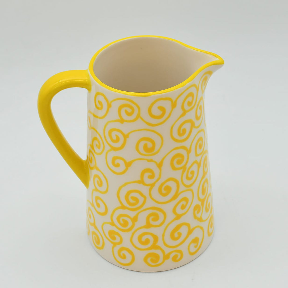 Carafe Tourbillon jaune en céramique artisanale Carafe “Redemoinho” - Jaune