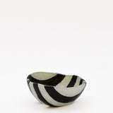 Petit bol en verre de Marinha Grande noir & blanc I Artisanat portugais Saladier en verre "Marinha Grande" - Noir