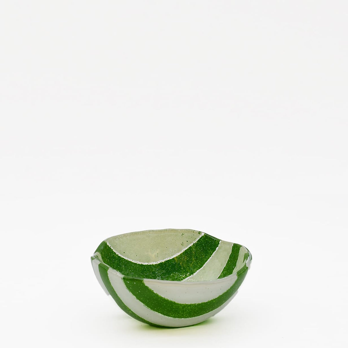 Petit bol en verre de Marinha Grande vert & blanc I Artisanat portugais Saladier en verre "Marinha Grande" - Vert