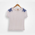 T-shirt portugais brodé Viana bleu | Coton fabriqué au Portugal Tee-shirt "Viana" brodé main - Blanc