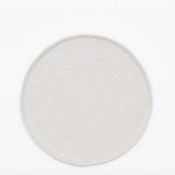 Assiette en céramique blanche I Motifs dentelles portugaises Assiette "Carimbada" blanche - 27 cm