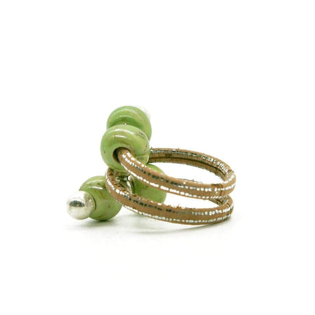 Ring aus grünem Kork