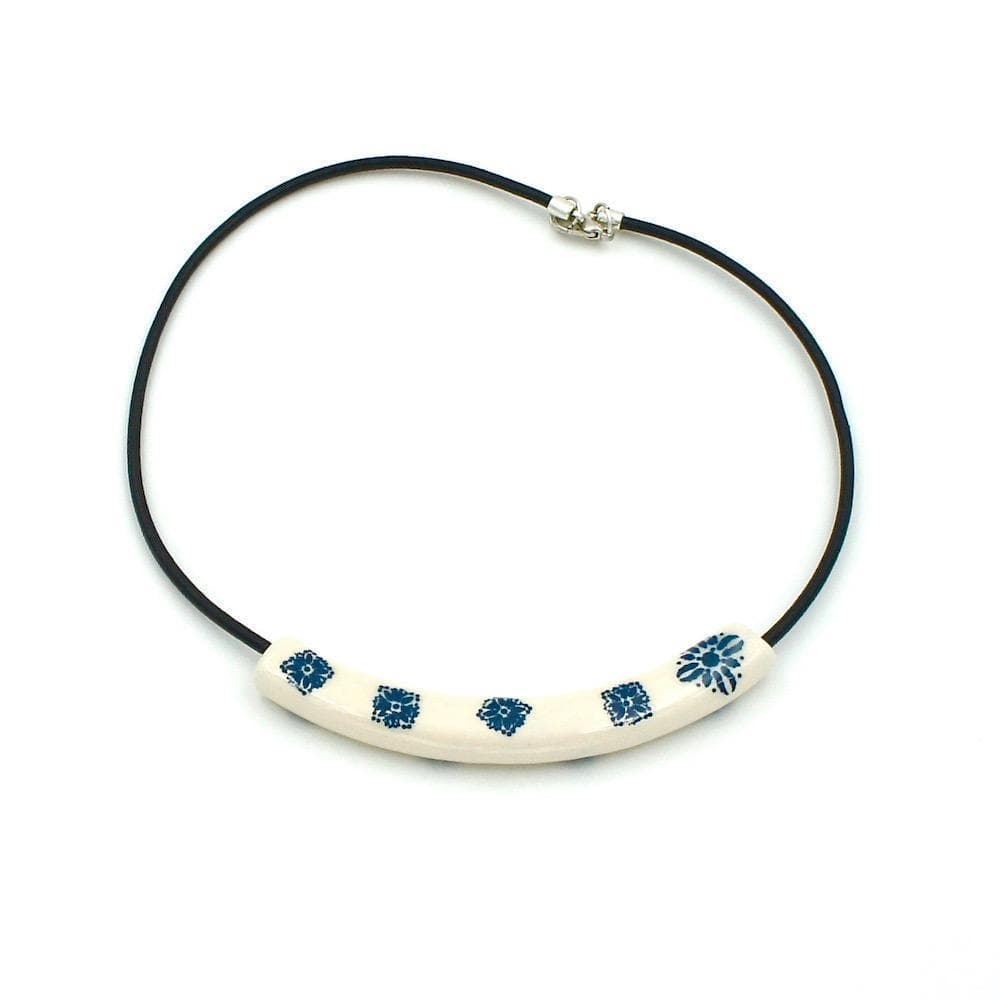 Ceramic necklace "Tubo"