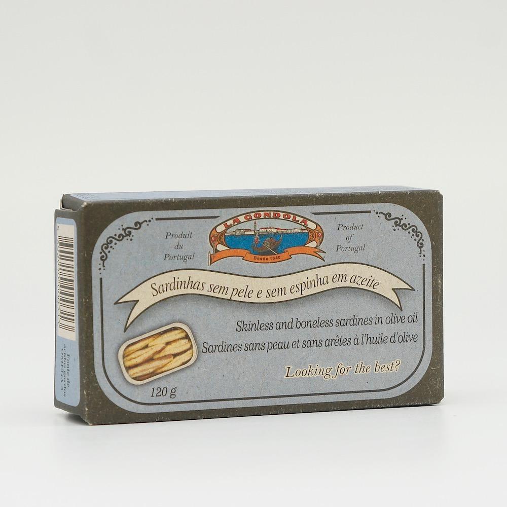 Boneless and Skinless sardines in olive oil
