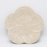 Keramikteller in Kohlform 31 cm – Off-White