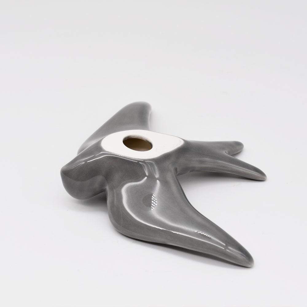 Hirondelle en céramique grise