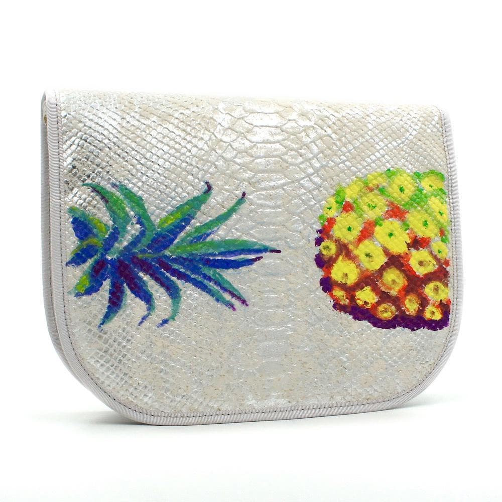 Silberne Clutch-Tasche aus geprägtem Kork