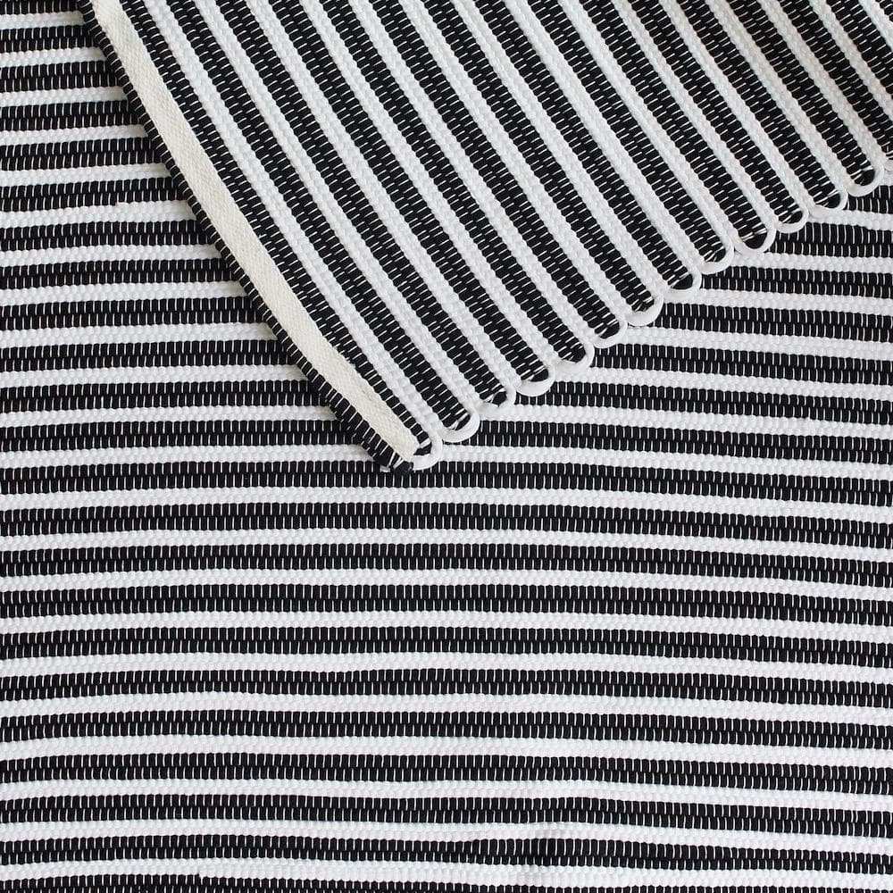 Traditional Portuguese rug 300x50cm - Black & White