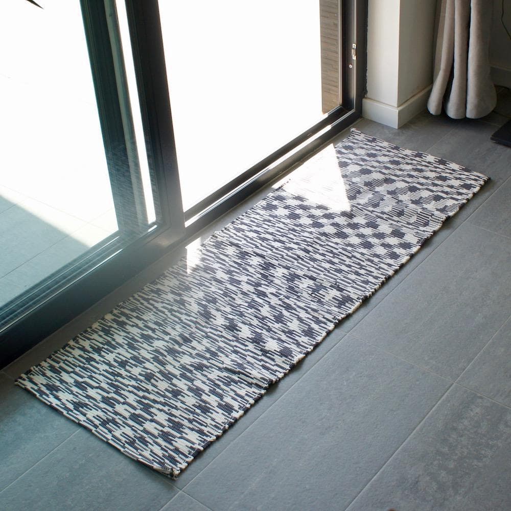 Traditional Portuguese rug 150x50 - Grey & White