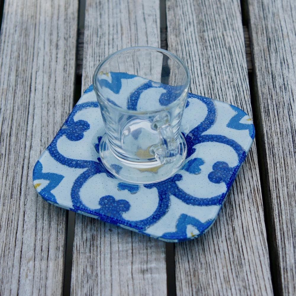 Tasse et sous tasse en verre fusionné "Azulejos"